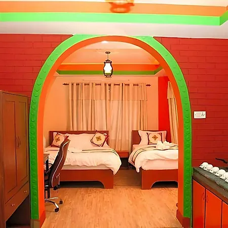 Hotel Backpackers Inn